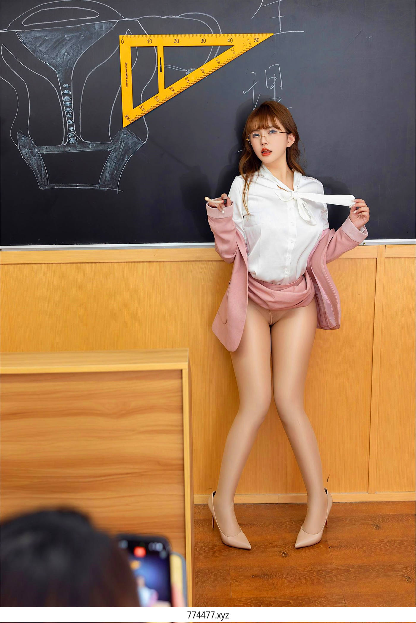 82bb09b8d1c5fd2350a8b48130669a5a.jpg